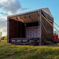 Mazā pasākumu skatuve <br /><span style=text-transform:none;><small> 4x6 m komplekts ar uzstādīšanu</small></span>