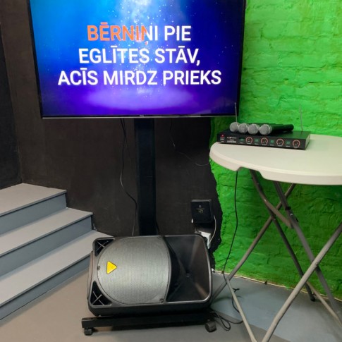 4 mikrofonu karaoke ar 50'' ekrānu | komplekts 4 mikrofonu karaoke ar 50'' ekrānu | komplekts
